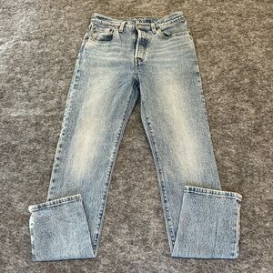 Levi’s Premium 501 Light Blue Straight-Leg Denim Jeans Size 27